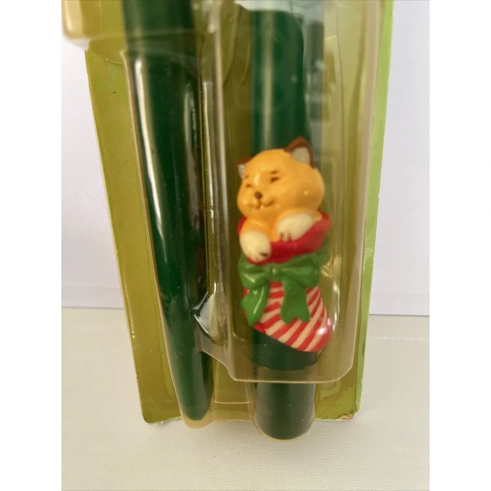 Vintage Christmas Taper Candles Dog Cat in Christmas Stockings 70s Set 2 Green‎
